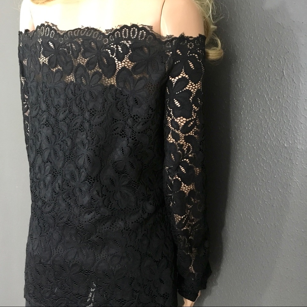Off the shoulder lace blouse Sz 14 - Picture 4 of 5